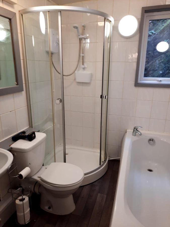 Snowdonia Rock Cottage - Cosy And Pet Friendly Penrhyndeudreath Εξωτερικό φωτογραφία